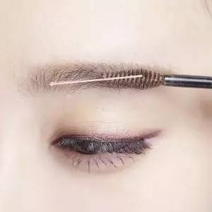 眉毛如何畫才好看？畫好眉毛的方法！